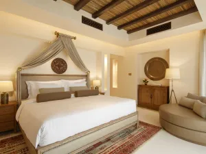 Arabian-Style Resort Celebrates Emirati Culture Through Design, Cuisine and Memorable Desert Experiences