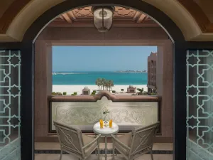 A Day Pass at the Palace