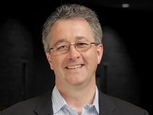 ريد هات تعلن توفير أحدث حلول إدارة المجموعات المتقدمة لأنظمة كيوبيرنتس المصممة للسحابة الهجينة