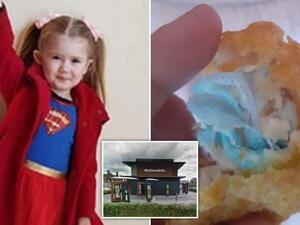 وجبة ماكدونالدز مع كمامة طبية 