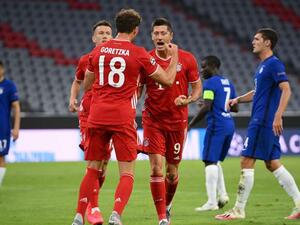 بايرن ميونيخ إلى ربع النهائي دون عناء