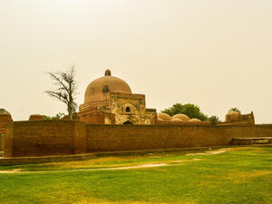 The Kabuli Bagh Mosque in Panipat  (Shutterstock)	