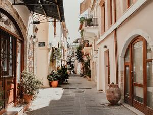 ما تفسير الحلم بشارع أو مدينة غير معروفة؟