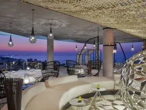 W Muscat Brings Back Amplified Appetite for Fun  