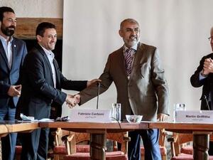 Yemen's internationally recognized government and the Houthi rebels have reached a deal to release over 1,000 prisoners in a swap (AFP)