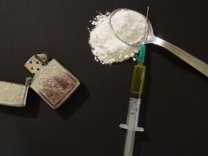 ما تفسير الحلم بالإدمان في المنام؟