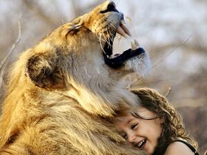 ما تفسير الحلم بأنك صديق لحيوان بري؟