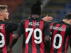 ميلان يتخطى ضيفه دون نجمه الأول زلاتان إبراهيموفيتش الغائب بسبب إصاباته بفيروس كورونا