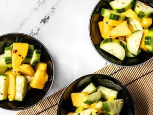 سلطة المانجو بالخيار