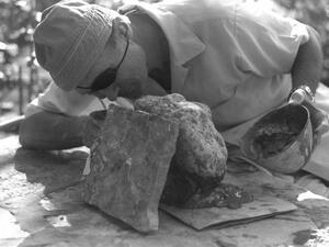 رئيس أركان الجيش ووزير الحرب الإسرائيلي الأسبق موشي ديان