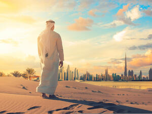 Dubai skyline in the desert of UAE (Shutterstock)	