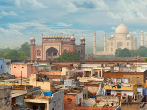 Panorama of Agra city, India  (Shutterstock)	