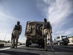 العثور على مهاجرين مصريين غير شرعيين مكبلين بالسلاسل في مدينة طبرق شرق البلاد