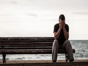 يبدو الأشخاص الذين لديهم العديد من الأصدقاء أكثر جاذبية