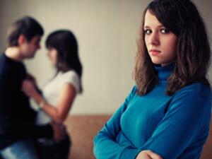 من الأفضل تجاهل ما تقوله أخت شريكك من الأفضل تجاهل ما تقوله أخت شريكك