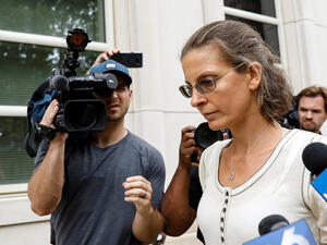 كلير برونفمان