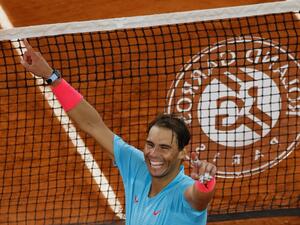 نادال يحتفل بفوزه