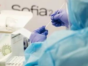 فحص كورونا: 3 أسباب محتملة لنتيجة سلبية خاطئة