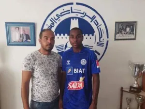 Mohamed Makari on the right (Photo: kooor.com)