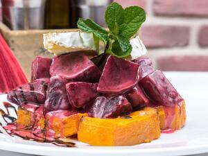 سلطة القرع مع البنجر