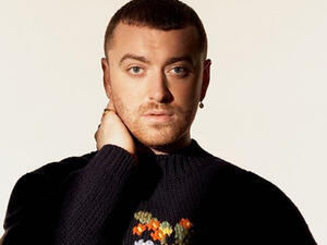 Smith previously dated Brandon Flynn, an actor known for 13 Reasons Why. 