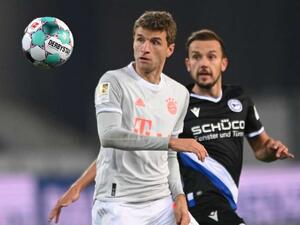 مولر يقود بايرن للفوز