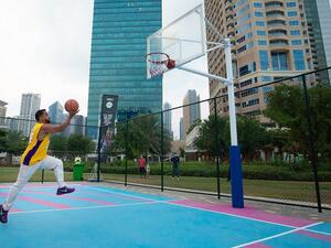 الرئيس التنفيذي الأول والمدير التنفيذي لمركز دبي للسلع المتعددة ينضم إلى فعاليات اليوم الأخير لتحدي دبي للياقة في حديقة أبراج بحيرات جميرا