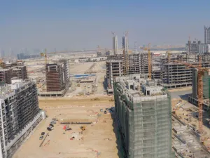 Azizi Developments Signs Concrete Deal With Hard Block Factory 