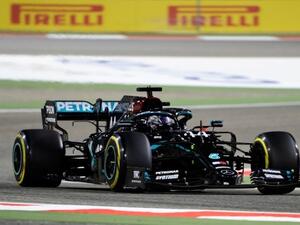 هاميلتون يفوز مجدداً