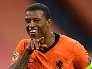 فاينالدوم يقود هولندا للفوز فاينالدوم يقود هولندا للفوز