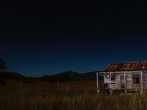 ما تفسير الحلم بمنزل مهجور في المنام؟