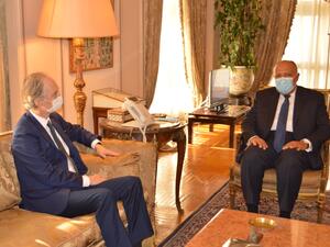 الوزير المصري شكري يلتقي مع المبعوث الأممي إلى سوريا غير بيدرسن 