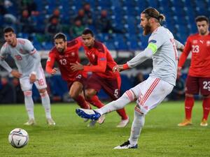 راموس يهدر ركلتي جزاء راموس يهدر ركلتي جزاء