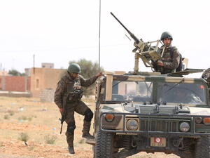 عناصر من القوات التونسية