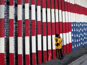 “العليا الأمريكية” تنتصر لثلاثة مسلمين بعد تجاوزات عملاء فيدراليين