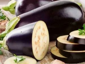 يساهم الباذنجان في حماية الجسم من زيادة ضغط الدم المضر
