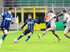 خروج مبكر للنيراتزوري خروج مبكر للنيراتزوري