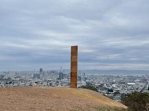  Monolith made out of GINGERBREAD and dotted with frosting and gumdrops appears in San Francisco. (Twitter)