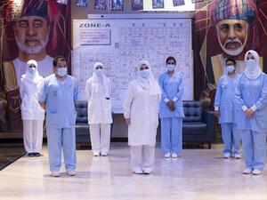 تُكرّم الطاقم التمريضي في المؤسسات الصحية نظير جهودهم منذ بدء جائحة انتشار فيروس كورونا المستجد (كوفيد – 19)