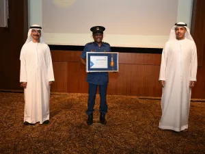 Dubai Customs Honours Long-Serving Employees 
