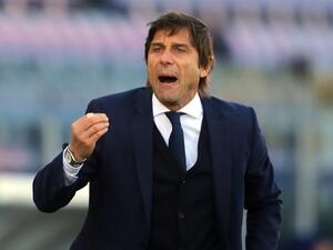 كونتي يحاول إسكات منتقديه كونتي يحاول إسكات منتقديه