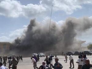  New governemnt of #Yemen is safe in the Presidential palace in Aden after the attack on the airport (Twitter)