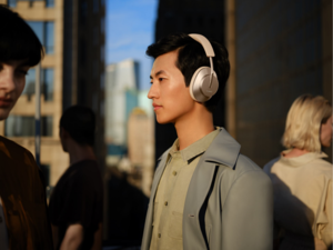 سماعات الرأس اللاسلكية HUAWEI FreeBuds Studio توفر تقنية إلغاء الضجيج النشطة الديناميكية والذكية مع تجربة صوت عالية الدقة وراحة في الاستخدام 