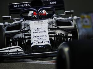 Honda, Verstappen Romps To Win in f1 Season Finale