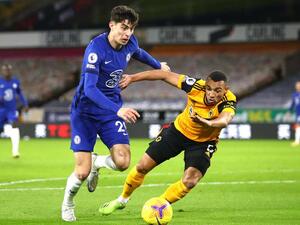 سقوط مخيب للبلوز سقوط مخيب للبلوز