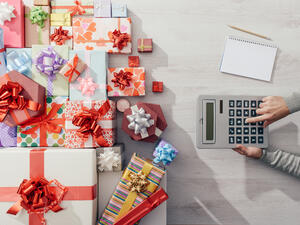 How Will People in the UAE Spend Their Money This Holiday Season?