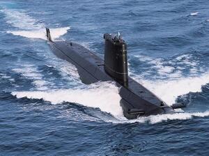 تحركات لغواصة إسرائيلية باتجاه الخليج