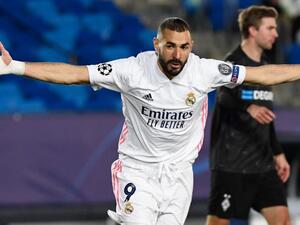 بنزيمة يقود الملكي لدور الـ 16 بنزيمة يقود الملكي لدور الـ 16