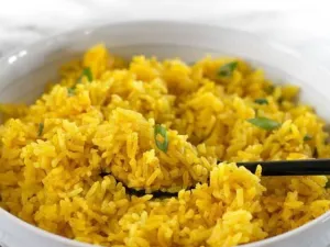 أسرار تحضير طبق أرز الياسمين الذهبي