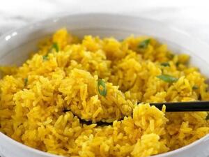 أسرار تحضير طبق أرز الياسمين الذهبي